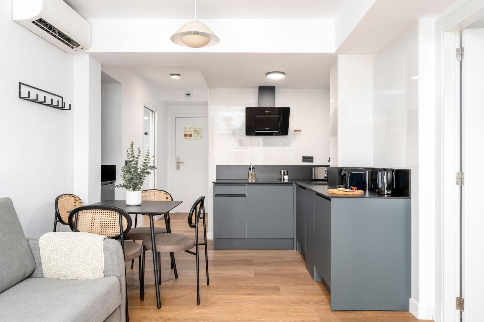 Limehome Oviedo Calle Postigo Bajo Екстер'єр фото